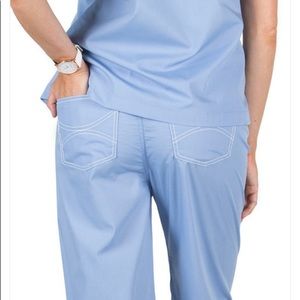 Grey Label Blue Sky Scrubs Set in Great Condition.